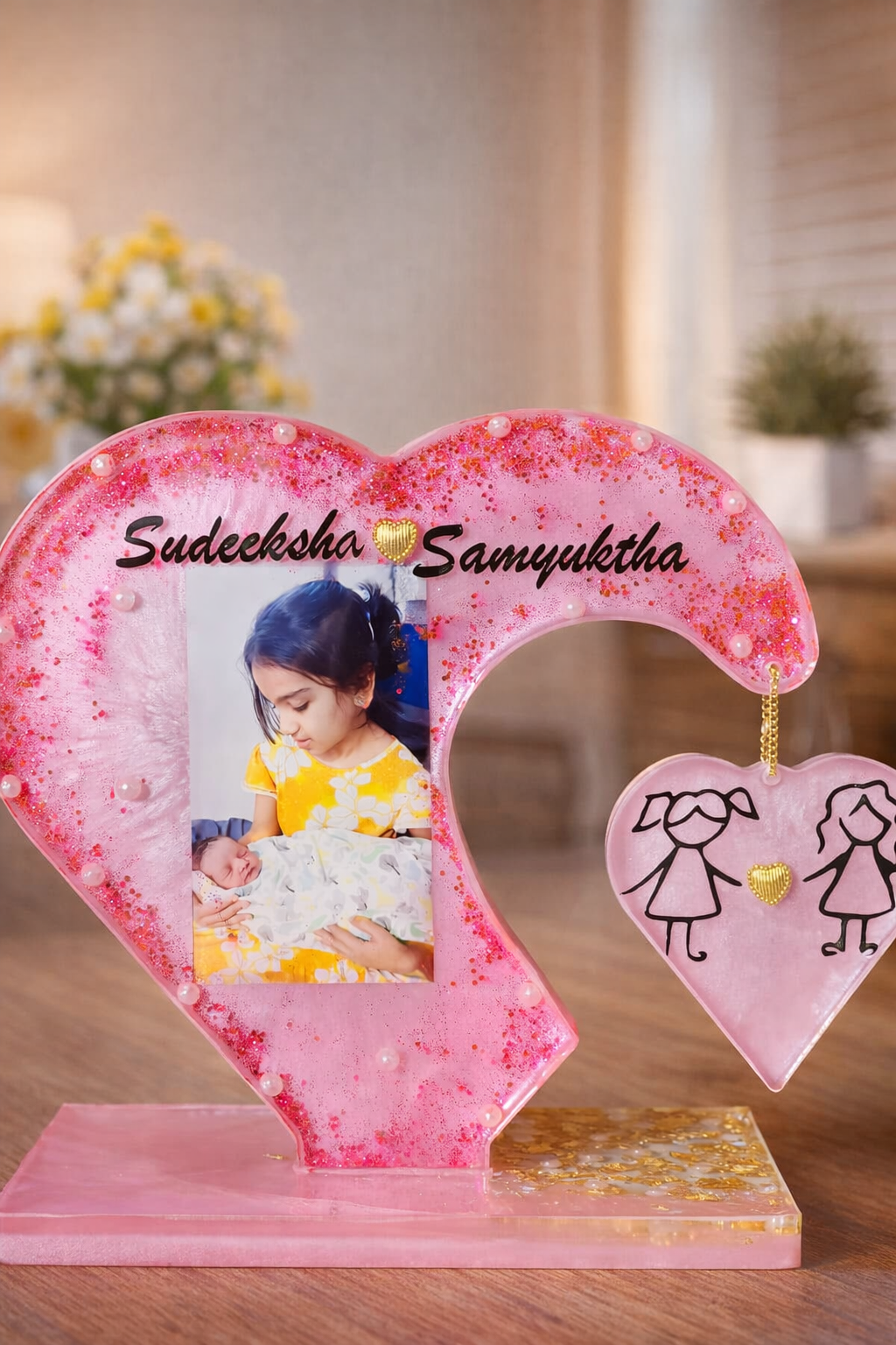 Handmade Personalized Resin Heart Photo Frame – Custom Name Memory Stand