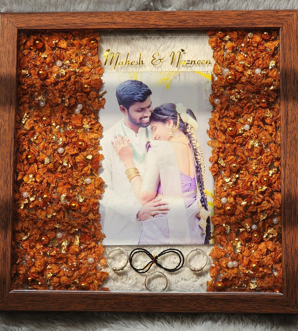 Customized Handmade Resin Floral Photo Frame – Personalized Couple Memory Frame